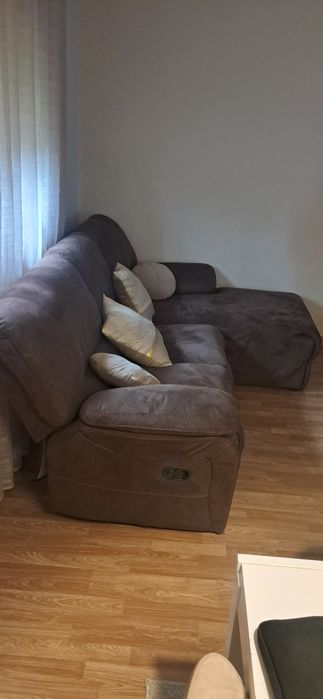 Sofá com chaise longue