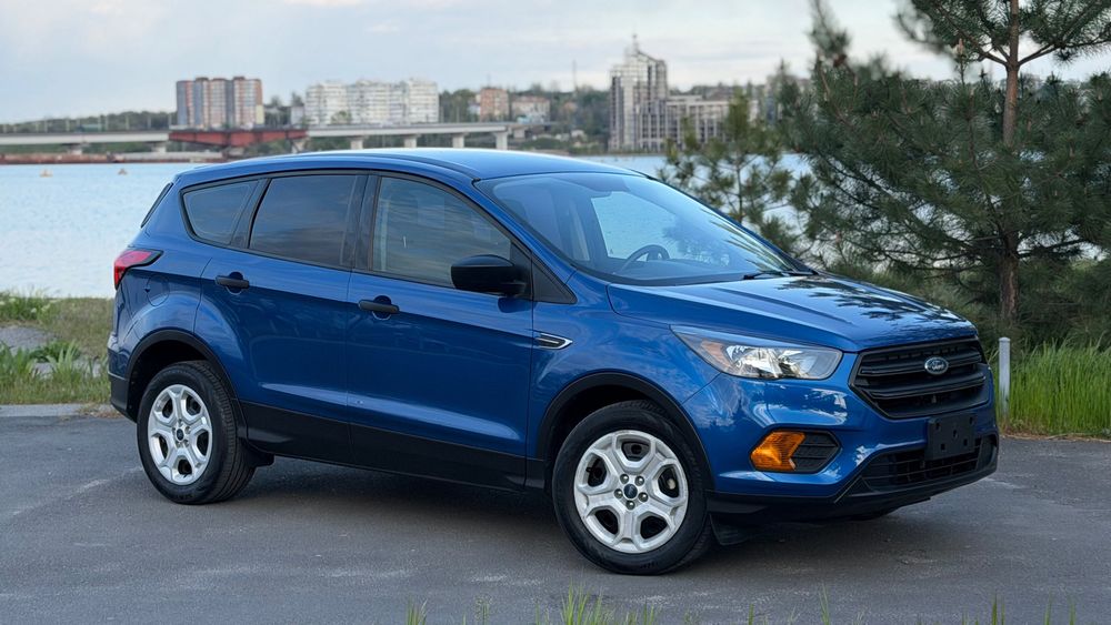Ford Escape 2019 року