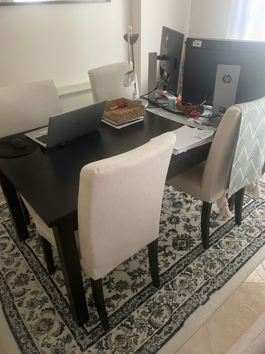 Oferta de Tapete BAIXA de PREÇO Sofá + Mesa de Jantar Extensivel + 4 cadeiras + 4 capas + 1 Mesa de Centro
