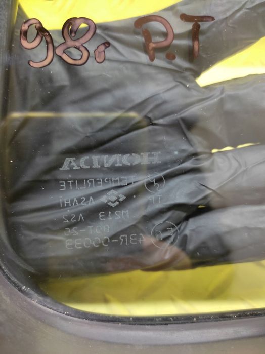 honda crv szyba drzwi prawy tył