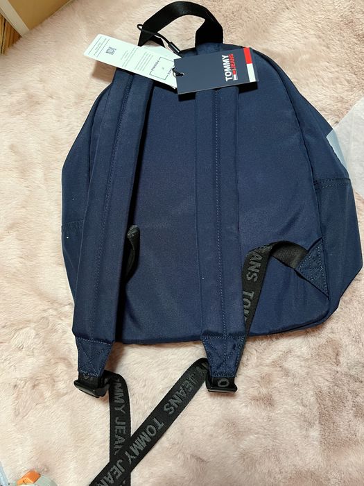 Tommy Hilfiger plecak granatowy essential dome duży Logo logowany
