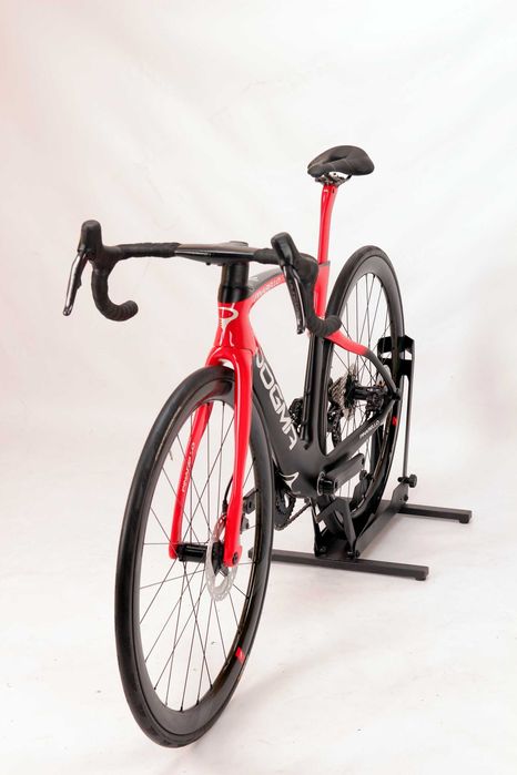 Rower szosowy PINARELLO DOGMA F Disc Ultegra Di2 2x12 roz. 46,5