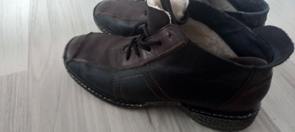 Botki damskie skórzane sznurowane Rieker