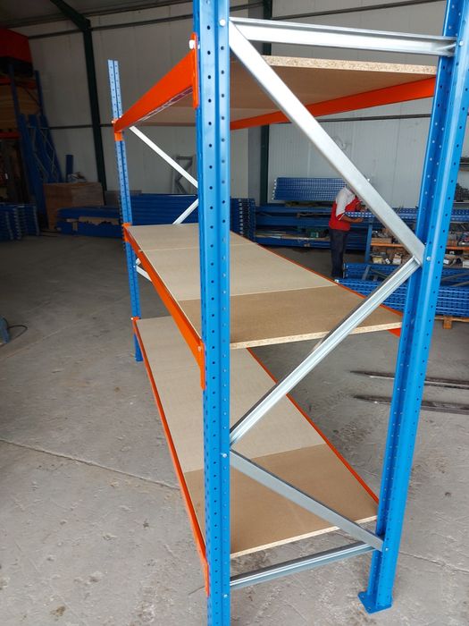 Estante de arrumação bastante resistente