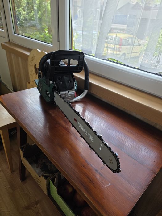 Pilarka spalinowa Parkside PBKS 53 A2