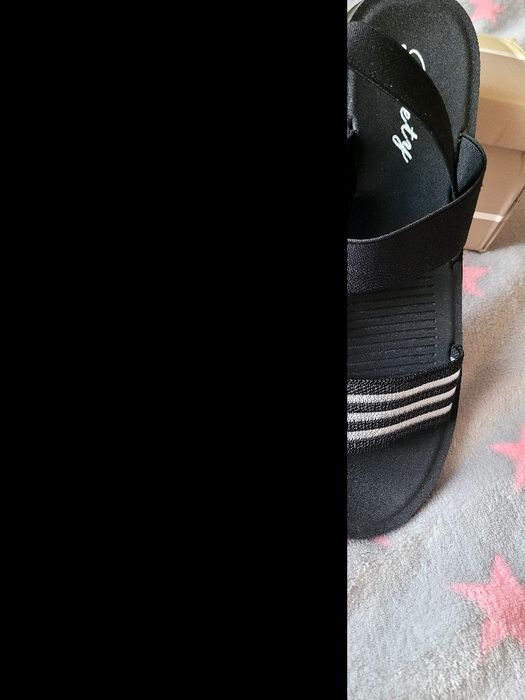 Nowe sandały damskie 40