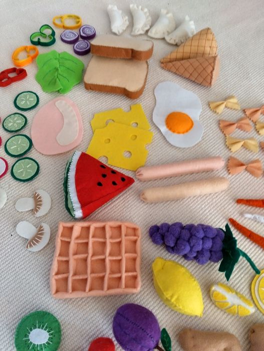 Jedzenie z filcu, owoce, warzywa