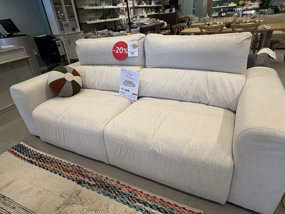 Sofá Gato Preto modelo Deep