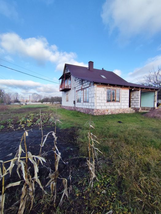 Продам с. Зороків