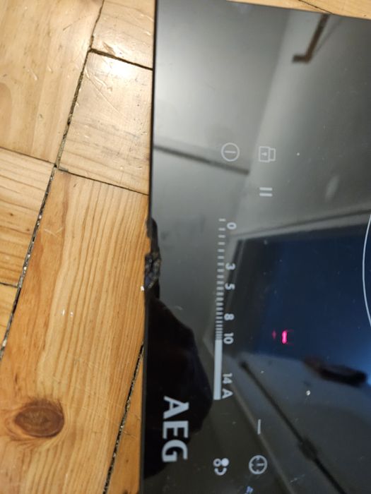Placa vidro cerâmica AEG a funcinar