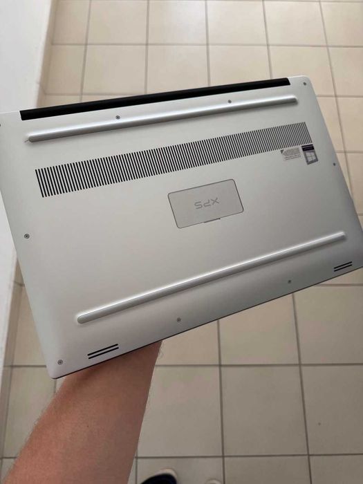 Продається ноутбук  DELL у відмінному стані