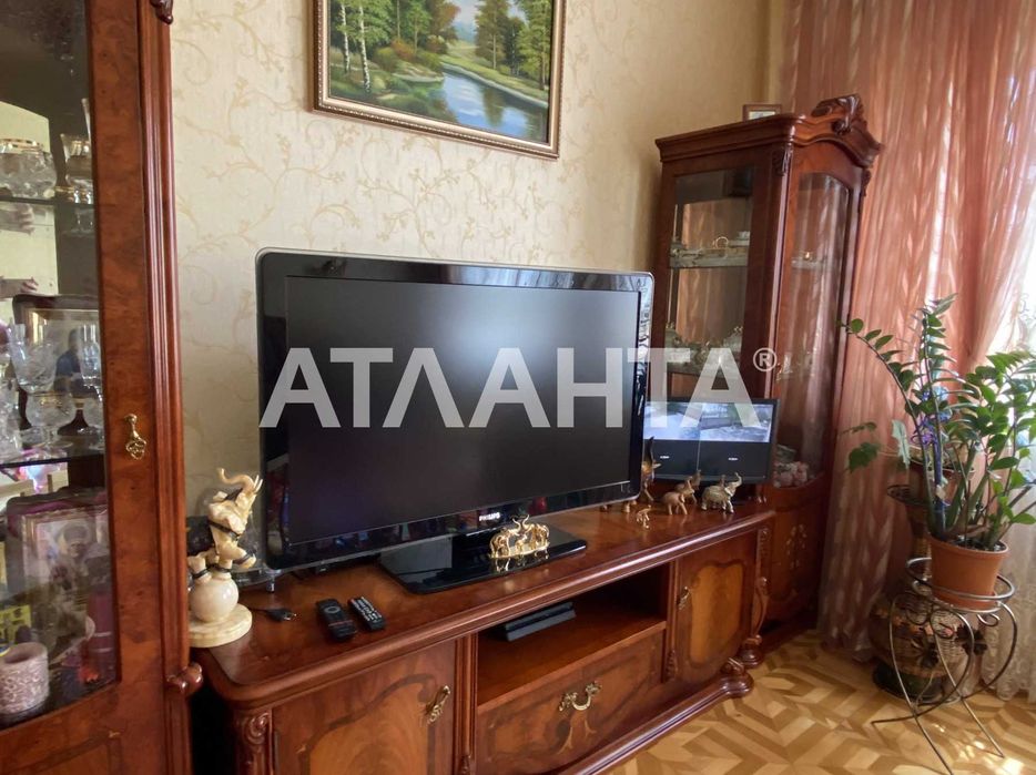 Продаётся капитальный дом с потрясающим участком 20 соток - View 4