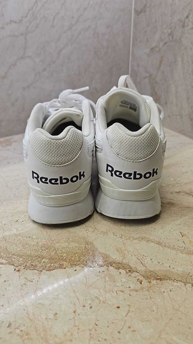 Buty sportowe Reebok, rozm 36,5 białe - jak NOWE