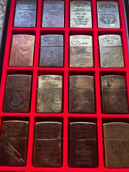 Colecção de 16 Zippos originais, usados na Guerra do Vietnam em um excelente estado de conservação