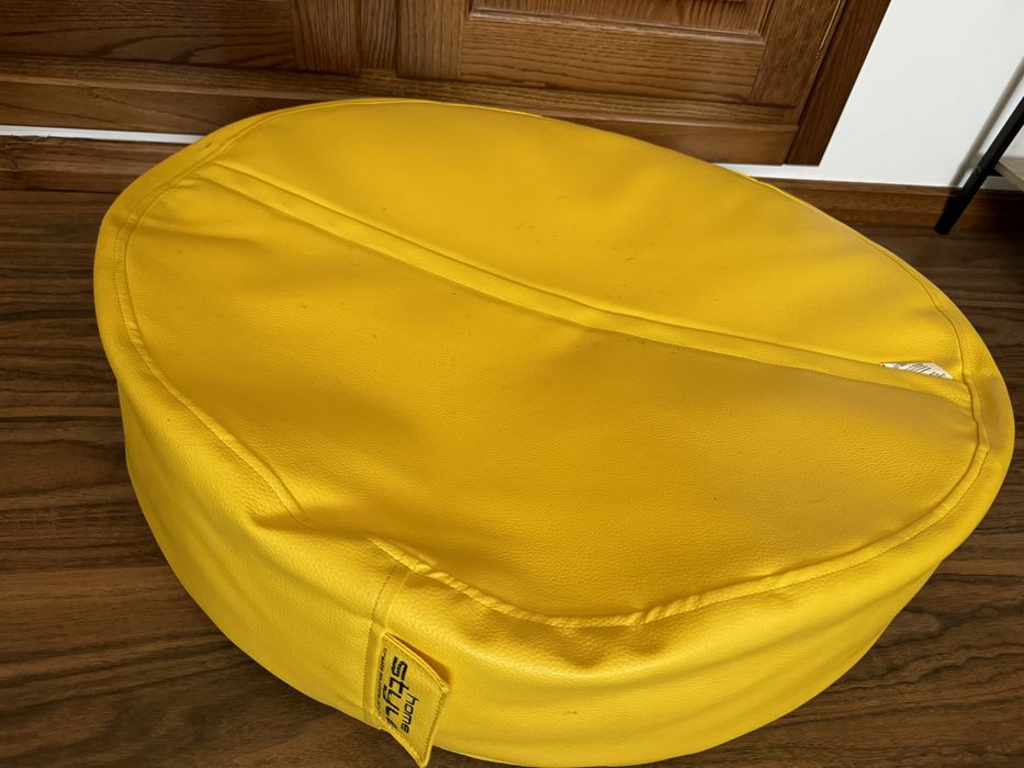 Pufs para decoração como novos