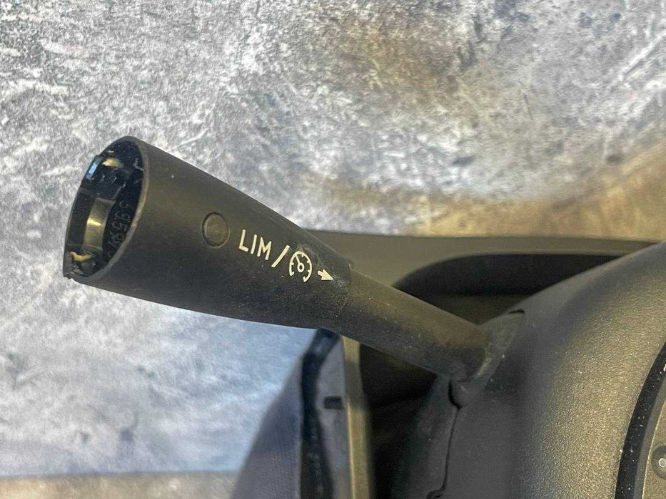 Підрульовий Шлейф Перемикач Mercedes W204 W212 руля