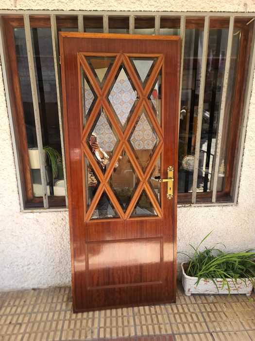 Porta em madeira  com vidro