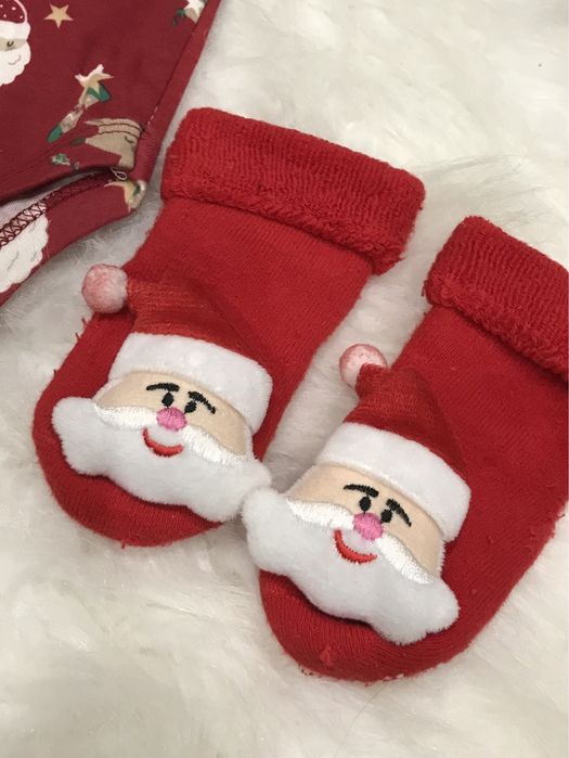 Комплект боді +шапочка+носочки