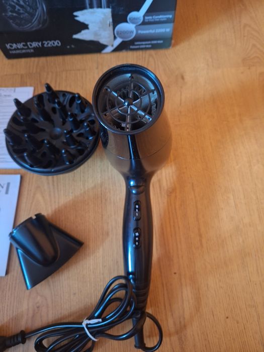 Remington IONIC DRY Suszarka do włosów 2200W
