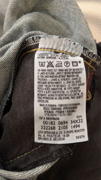 Джинсы Levi’s red button p34x32