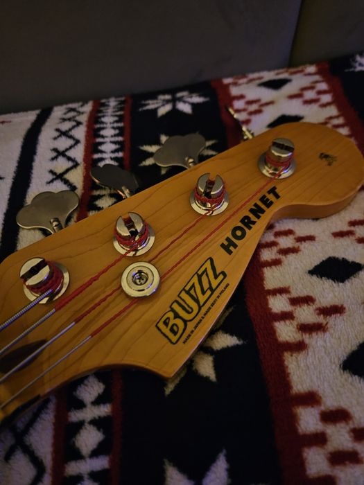 Gitara basowa Buzz Hornet (Restauracja Gitar)