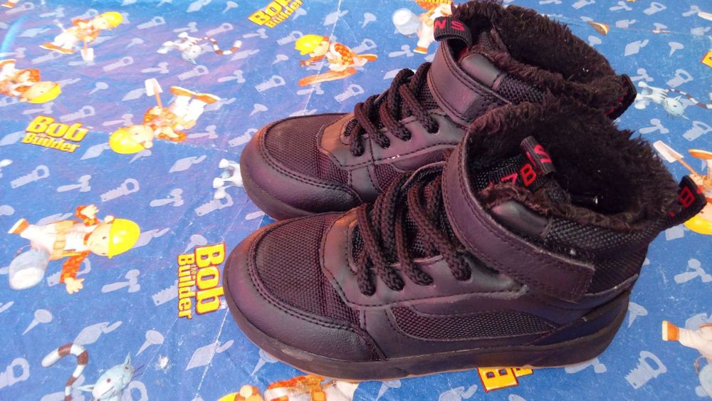 Взуття дитяче зимне. Розмір 26