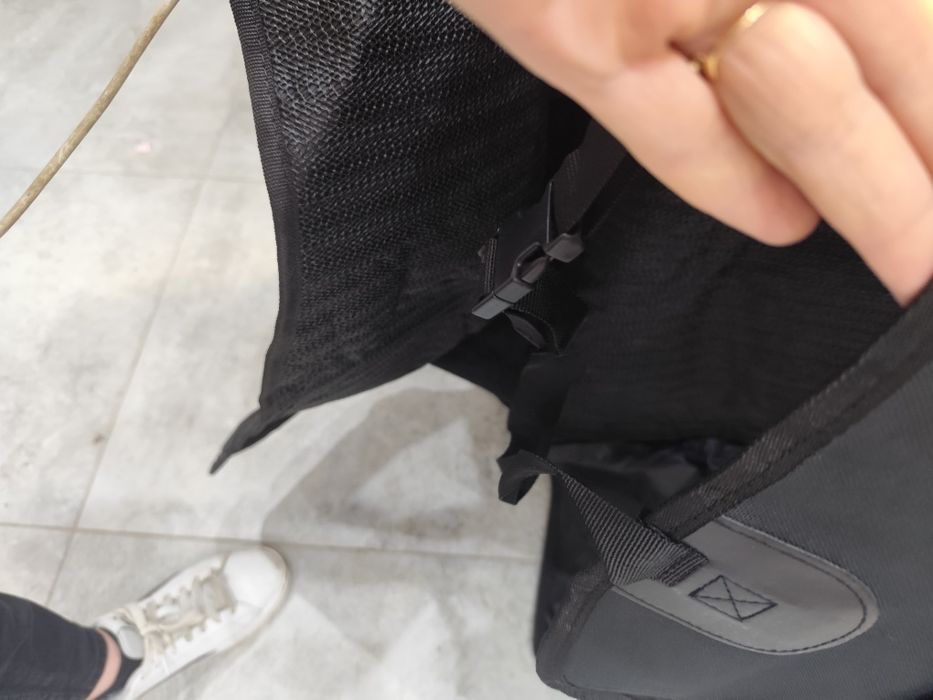 Nowa mata ochronna do auta dla psa • duża • z zamkiem i kieszenią