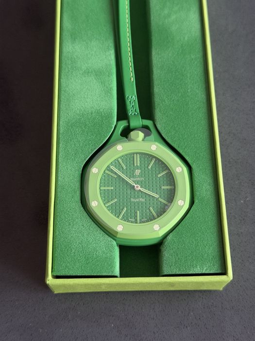 Royal pop swatch x AP green