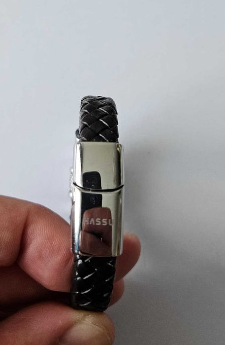 Pulseira de pele da Hassu (homem)