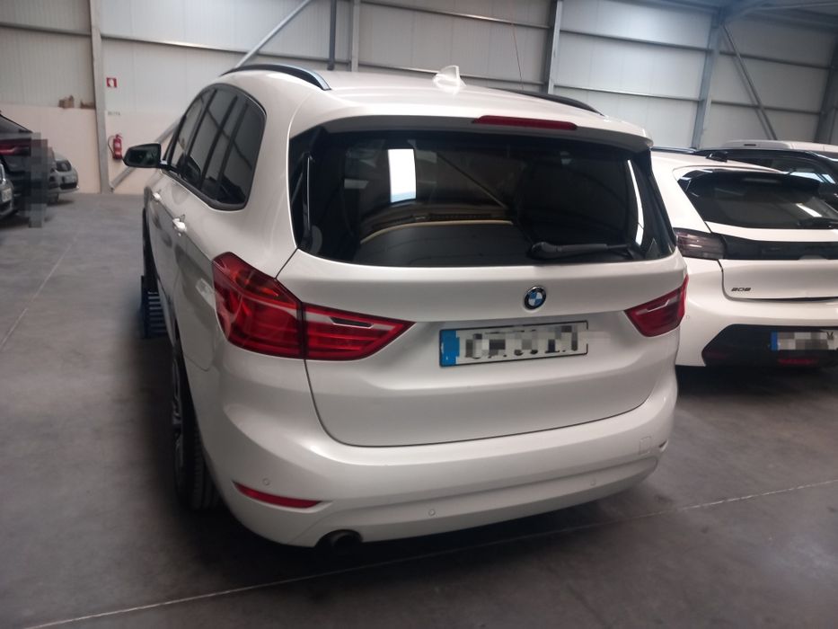 Bmw 216d ano 2017