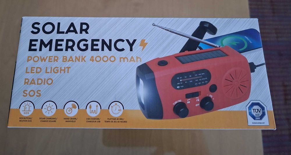 Rádio/Lanterna de Emergência Solar com Manivela e Powerbank - NOVO!