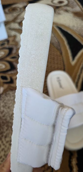 Nowe damskie klapki