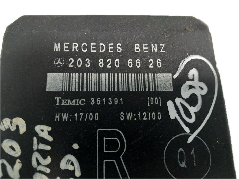 Módulo genérico MERCEDES-BENZ Classe C (W203)