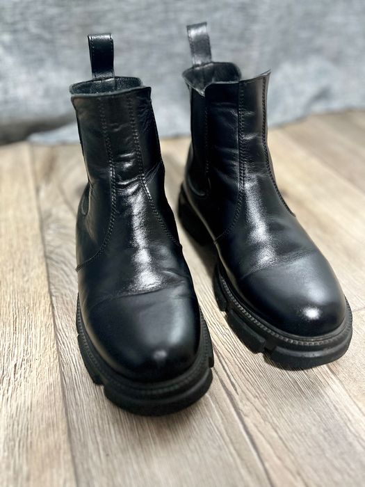 Чоботи Челсі шкіряні зимові б/у в гарному стані