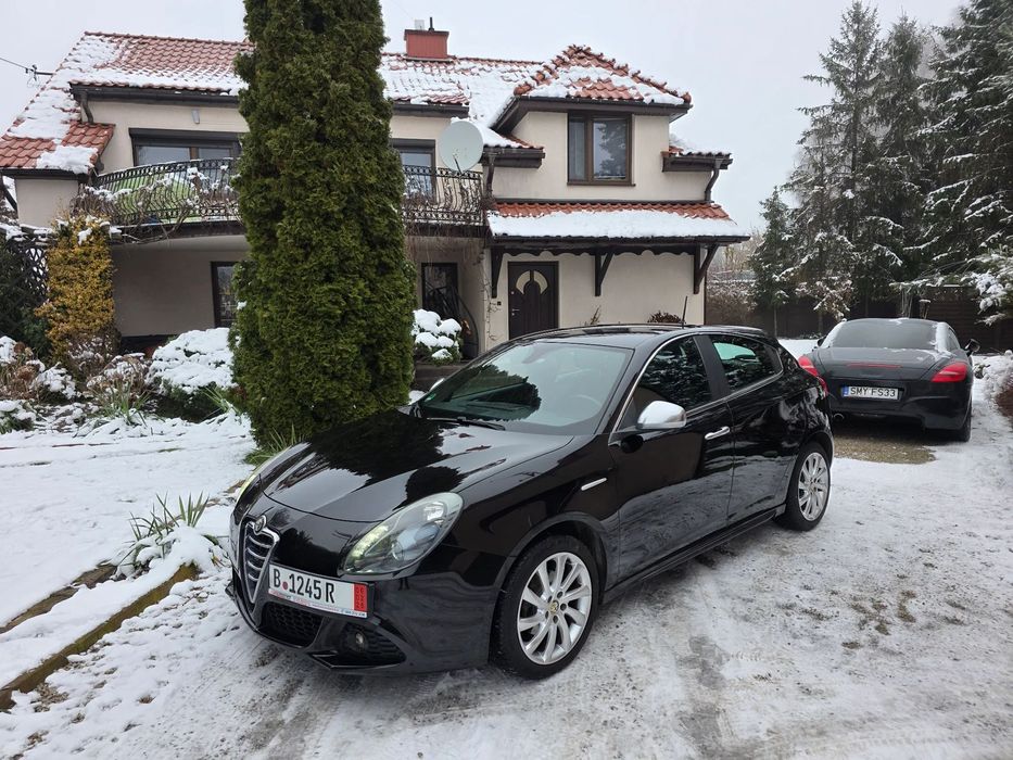 Alfa Romeo Giulietta 1,4T ledy skóra  klimatronik opłacony bezwypadek
