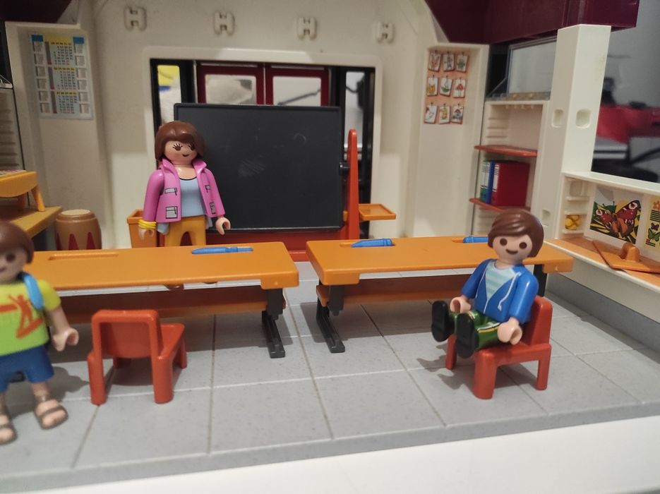 Escola de Playmobil