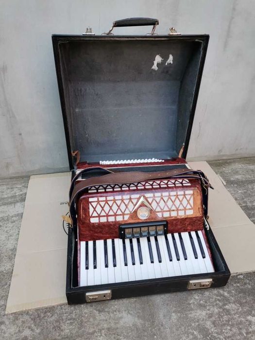 Аккордеон Теза аккордеон