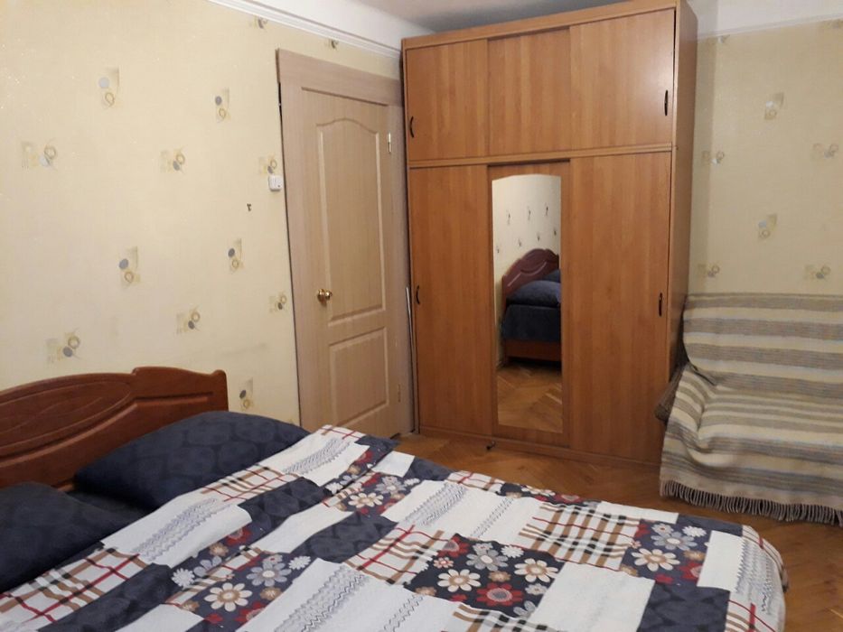 квартира посуточно и почасово метро кловская ул.мечникова 8