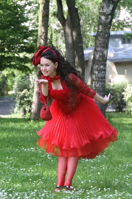 Эффектное яркое красное платье. Эксклюзив! Випускне плаття