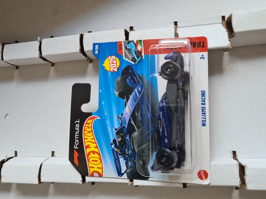 Autko hot wheels Williams racing
