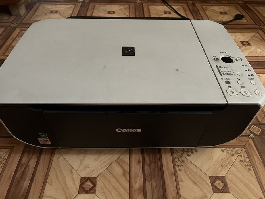 Ксерокс Canon MP190 на деталі.