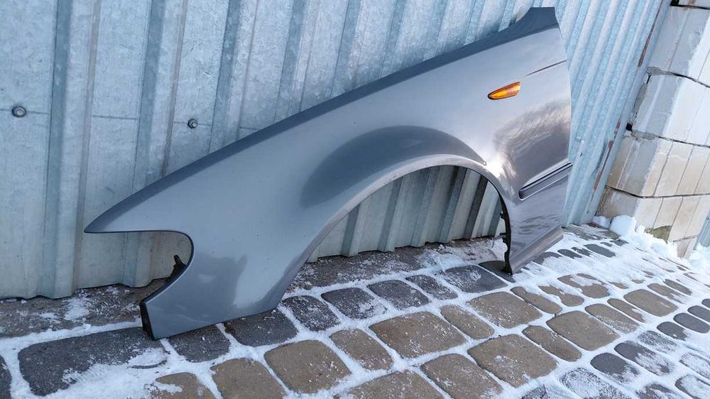 Błotnik Lewy Przód Bmw E46 sedan kombi Lift Polift Szary metallic