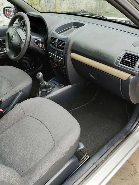 Renault Clio 15dci ano 2006