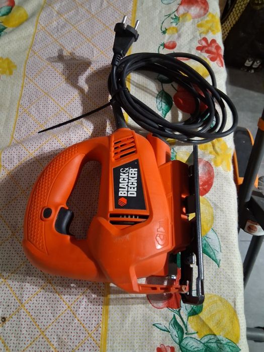 Lixadeira e tico tico em bom estado