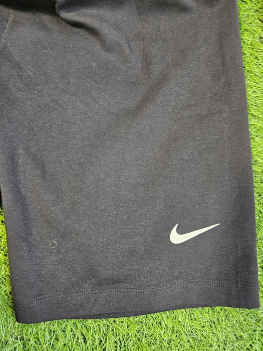 Продам фірмові шорти *Nike *