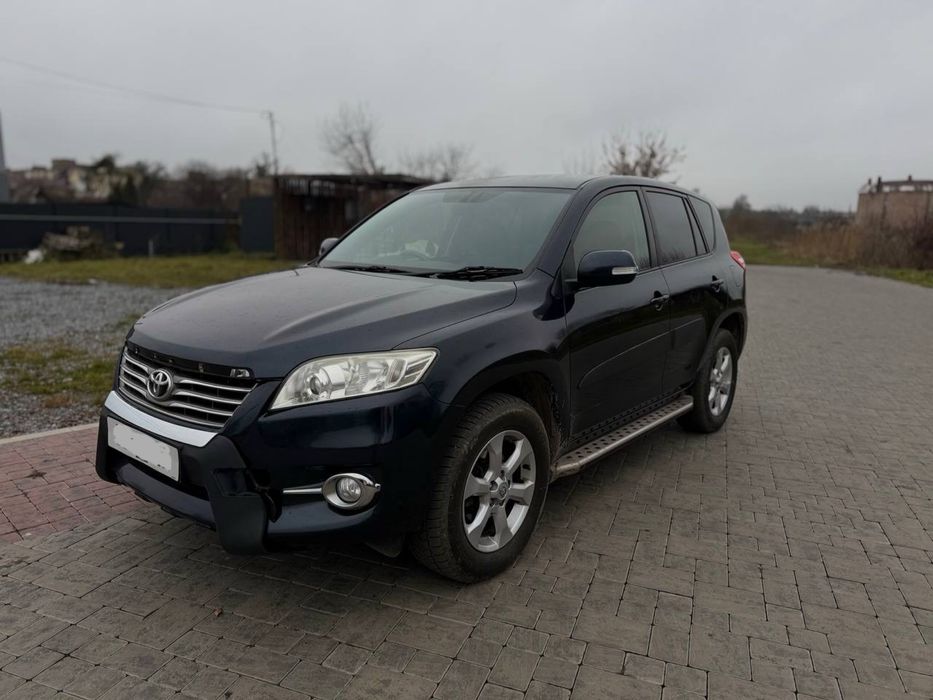 Авто тдля військових ЗСУ без всяких завдатків і тд…Авто в Україні. Передача авто тільки для військового. 

Англік ——Toyota Rav 4 
2011р. 2.2 Диз . 4*4 Коробка механіка  Пробіг 116 тис. міль. Шкіряний салон,Все працює. ідеальний стан рами і кузова. Добра резина.