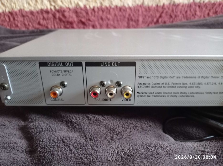 Odtwarzacz DVD CD Sony pilot kabel