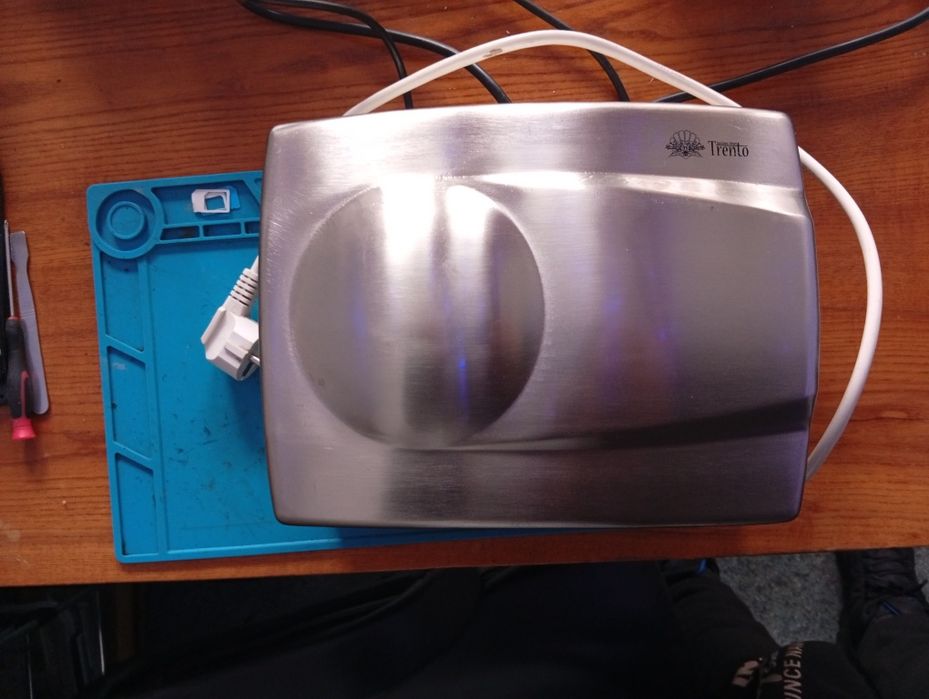 Сушка для рук Trenko kw-1012 нова