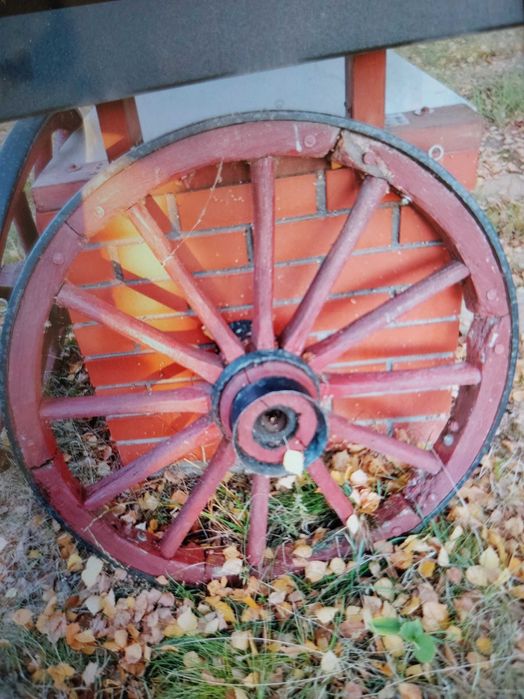 Koło od wozu ozdoba
