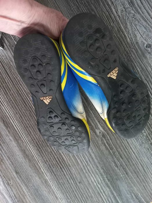 Шкіряні кросівки  adidas   р.34